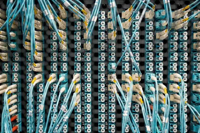 广州弱电工程常用线缆选型指南:USB、HDMI与网线的匹配方案正文配图 1