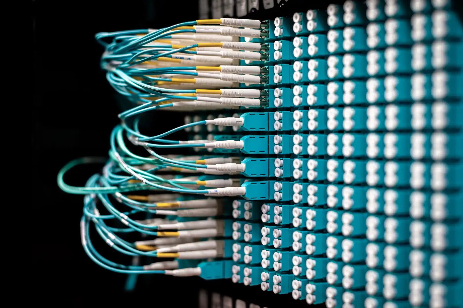 HDMI高清线2.0与2.1版本差异分析及工程布线应用正文配图 1